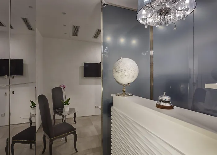 Casa de hóspedes Shali Luxury Spagna 4*