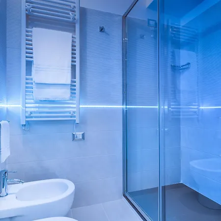 Shali Luxury Spagna Pensionat 4*